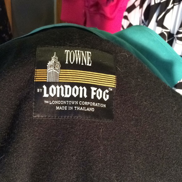 Beautiful classic coat - Picture 4 of 4